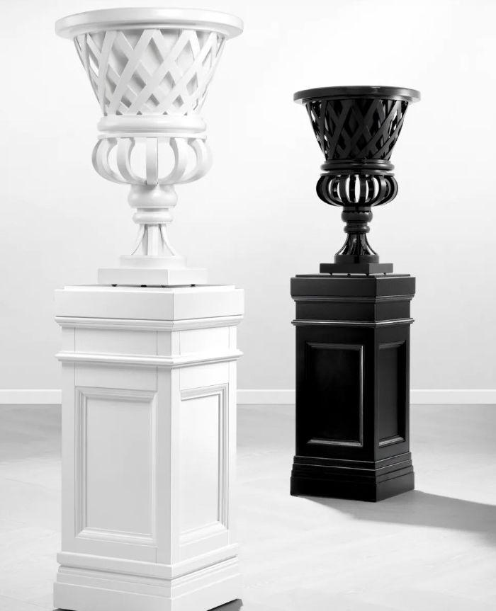 Column Marceau waxed black finish