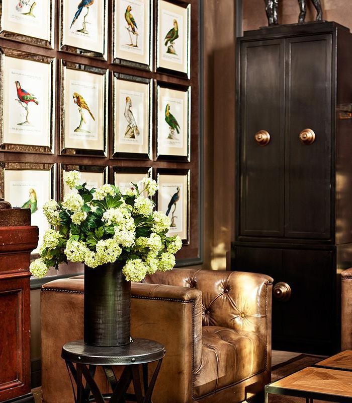 Cabinet Montserrat black finish