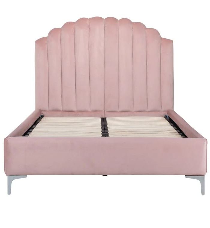 Bed Lilia Irwin