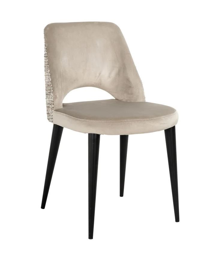 Chair Talha Smith