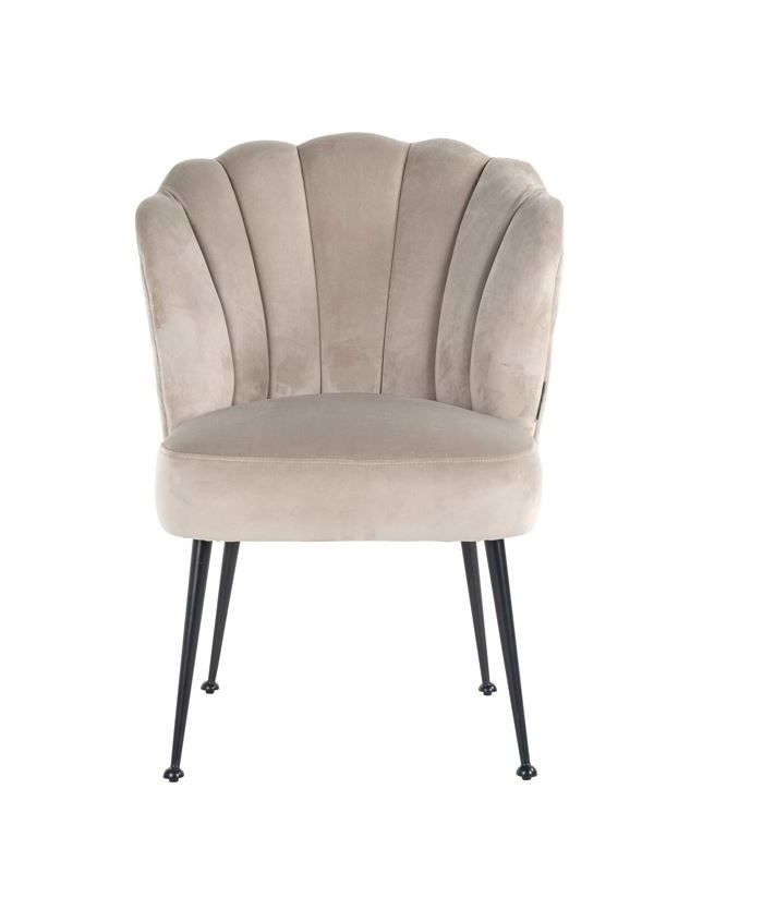 Chair Aimee Flores