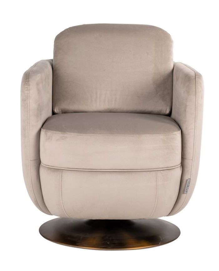 Chair Alexia Hartman