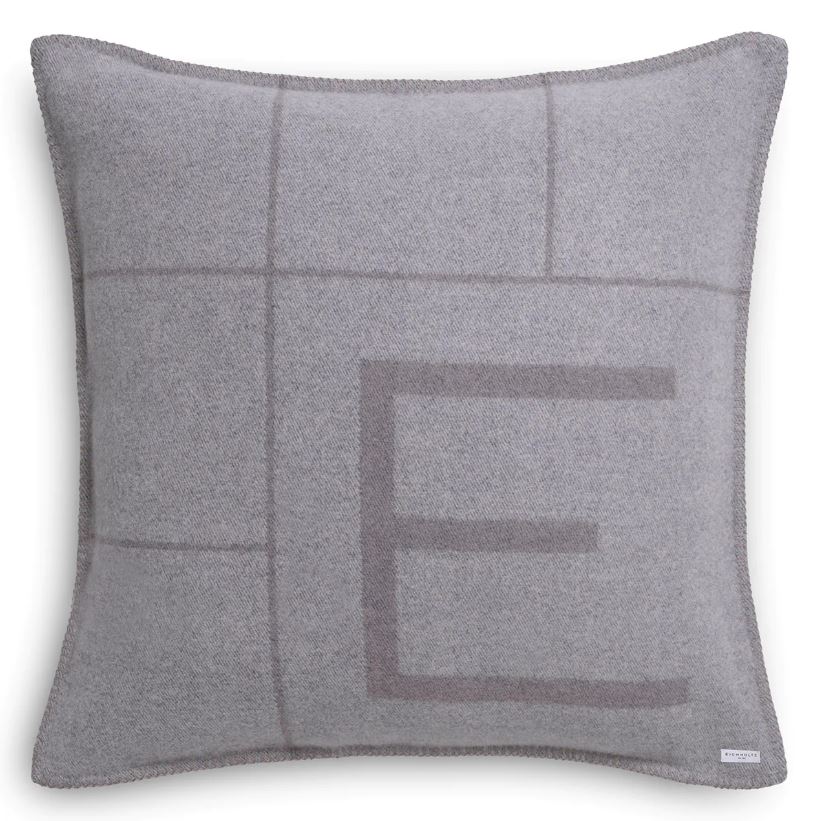 Cushion Virlet L