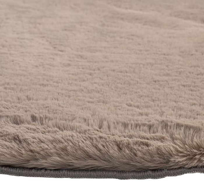 Carpet Abdullahi Fletcher
