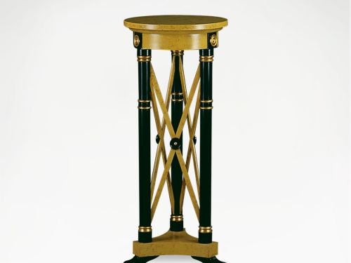 Pedestal CRUCETAS / Decorated