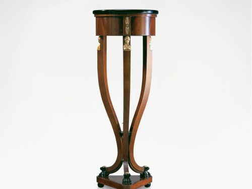 Pedestal CARIÁTIDES