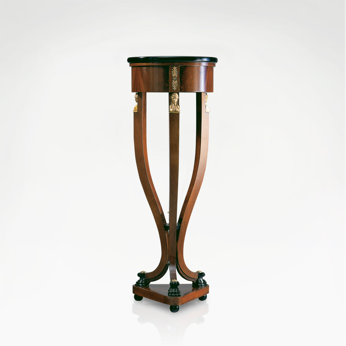 Pedestal CARIÁTIDES